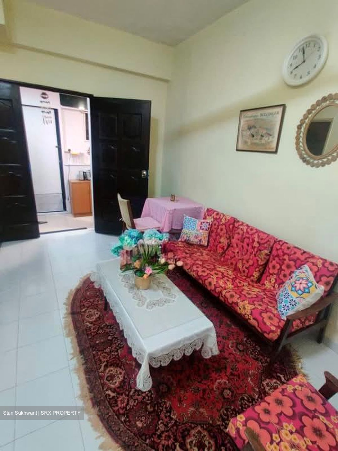 Sennett Terrace (D16), Terrace #566196711